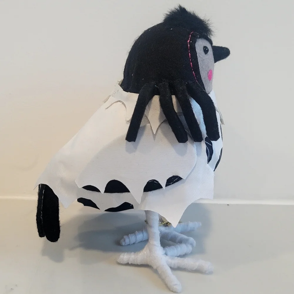 NEW Hyde & EEK! Boutique Featherly Friends 